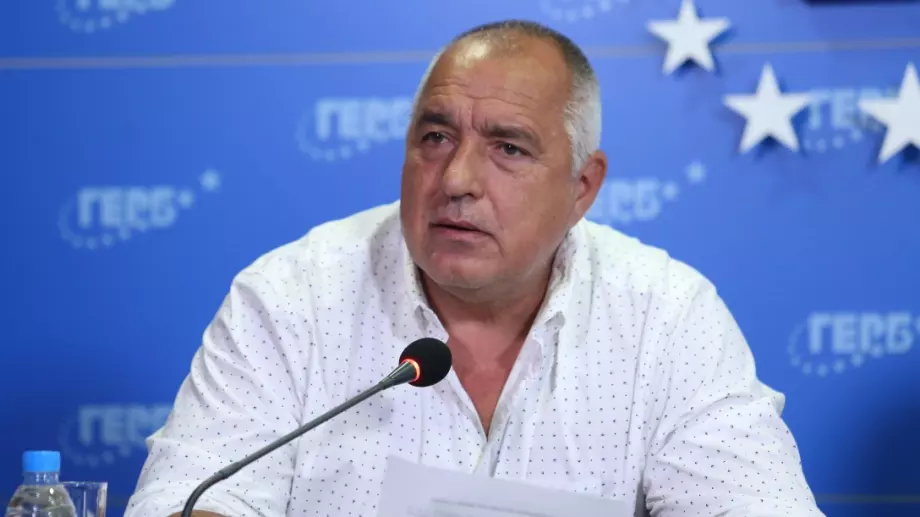 Борисов е задържан в дома си, не пускат никой при него