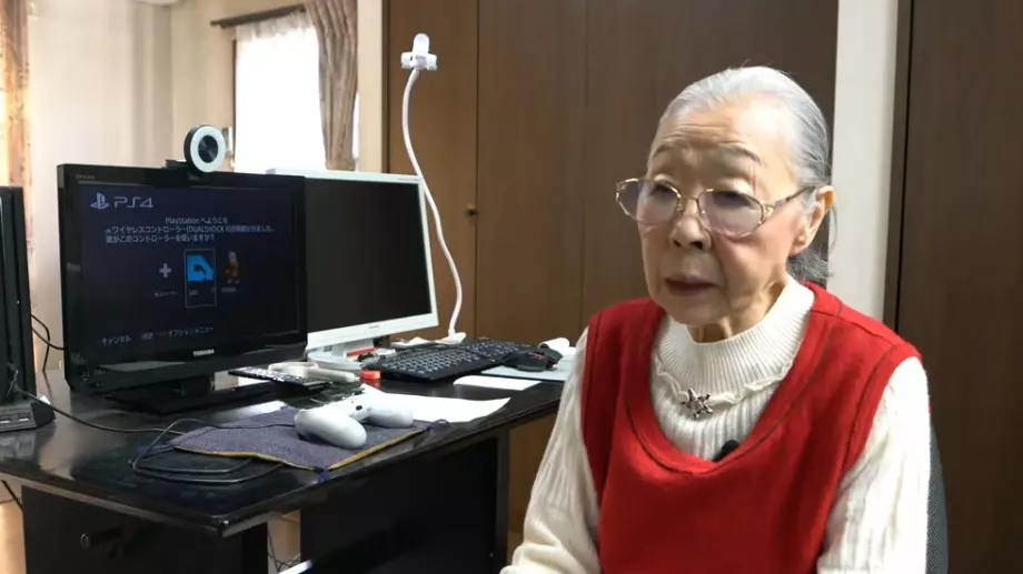 91-годишна баба е най-възрастният геймър в света (ВИДЕО)