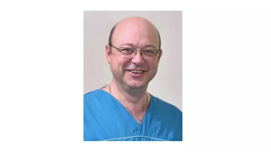 Доц. Димитър Петков към хората, страдащи от разширени вени: Движете се активно през лятото, за да противодействате на венозния застой   