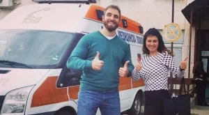 Капачки за бъдеще поръчаха детска линейка за страната, събират пари за втора