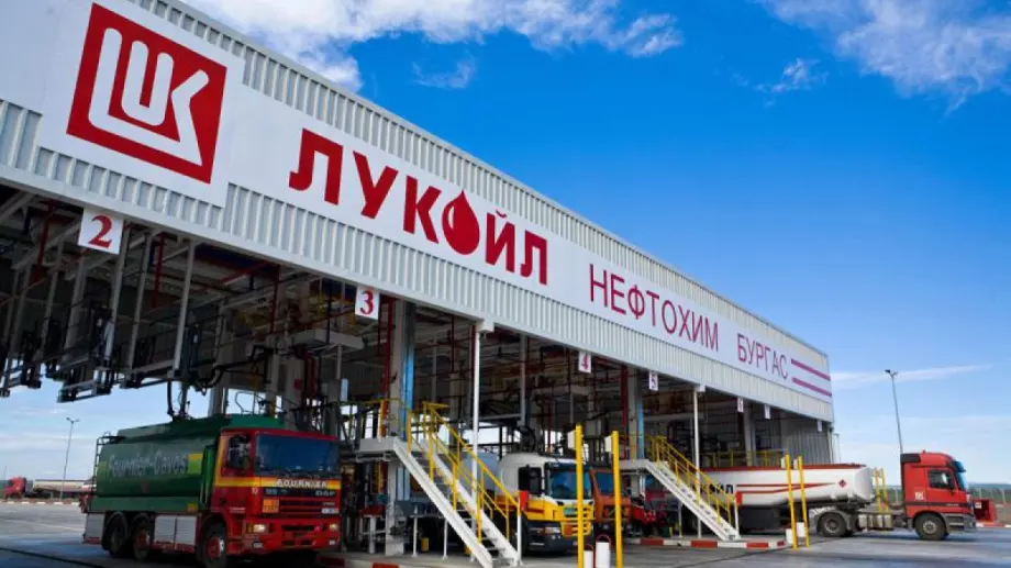 Експерт: България няма нужда и не зависи от руски петрол