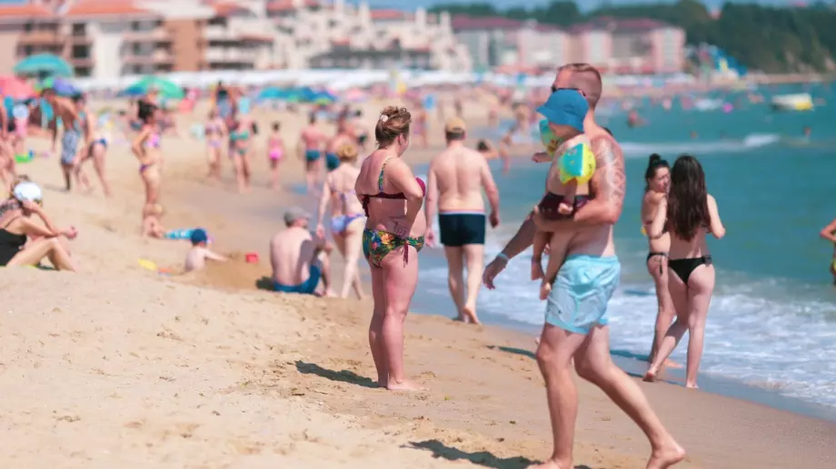 Изгубихме 14 000 английски туристи за седмица