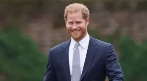 Принц Хари разказва за живота си в книга