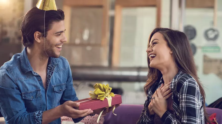 Ето кой е перфектният подарък за зодия Водолей