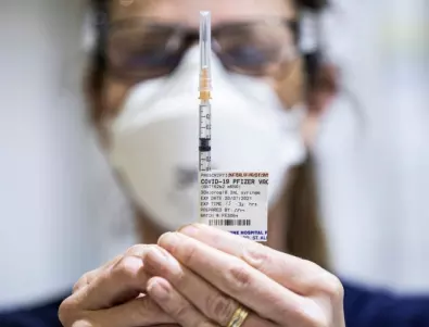 Pfizer иска одобрение за ваксиниране на деца между 6 месеца и 5 години през ноември 