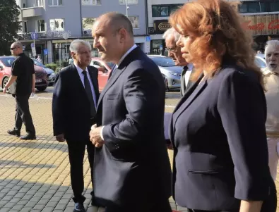 Инициативен комитет, не партия, ще издигне Румен Радев и Илияна Йотова за президентска двойка