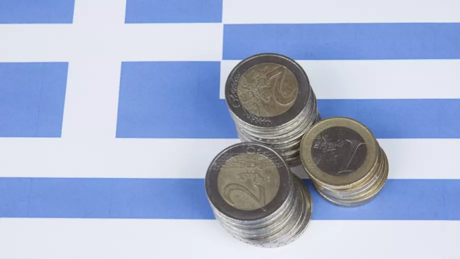 Втора кредитна агенция даде положителна перспектива пред Гърция