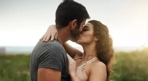 С тези кратки думи ще накарате мъжа до вас да ви иска още повече!   