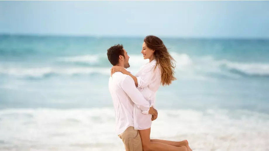 Любовно пожелание за 30 юли според зодията     