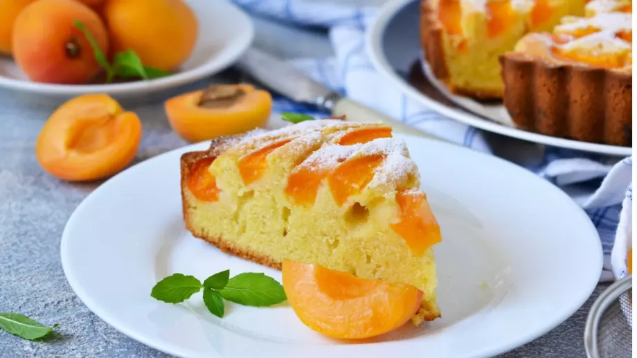 Уникален сладкиш с кайсии и извара