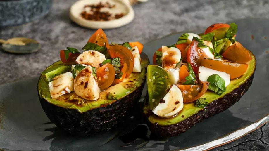 3 свежи рецепти за лятото с домати Кумато