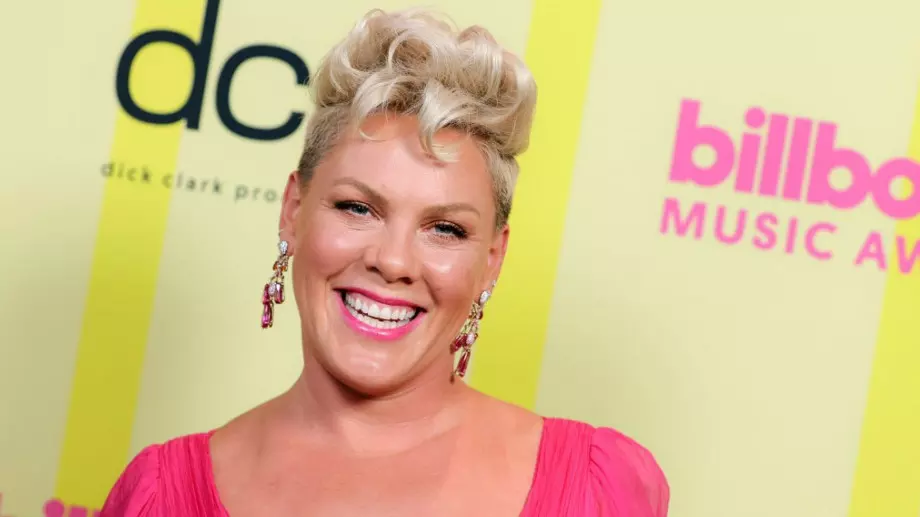 Пинк иска да плати глобата, наложена на норвежкия женски отбор по хандбал във Варна 