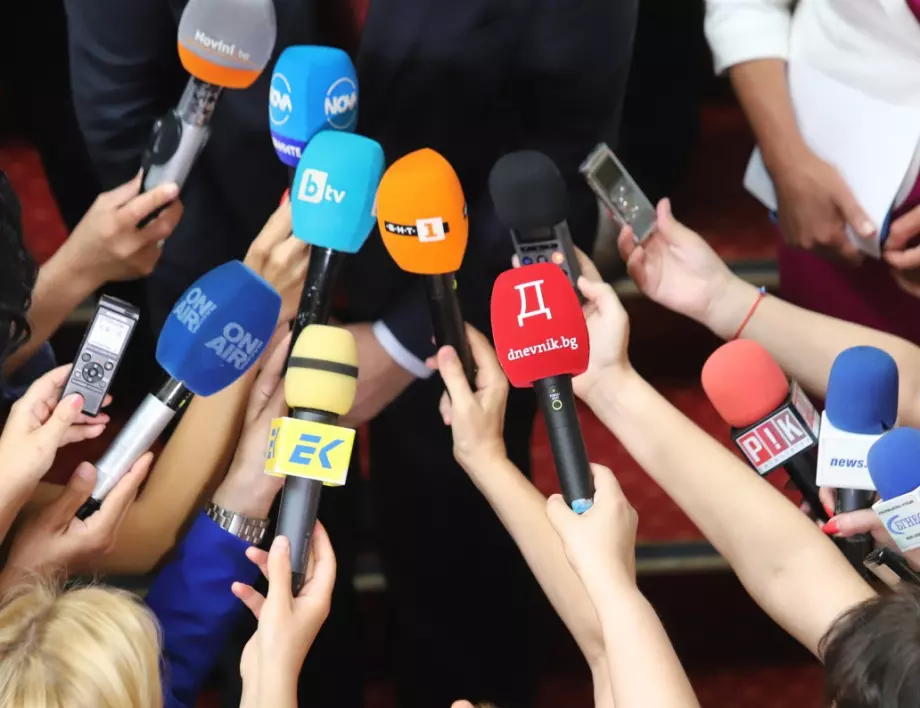 Журналист: Пожелавам си всички да спрат да отразяват Костадинов