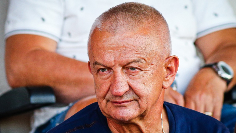Собственикът на Л Христо Крушарски не изключи завръщане на Мартин