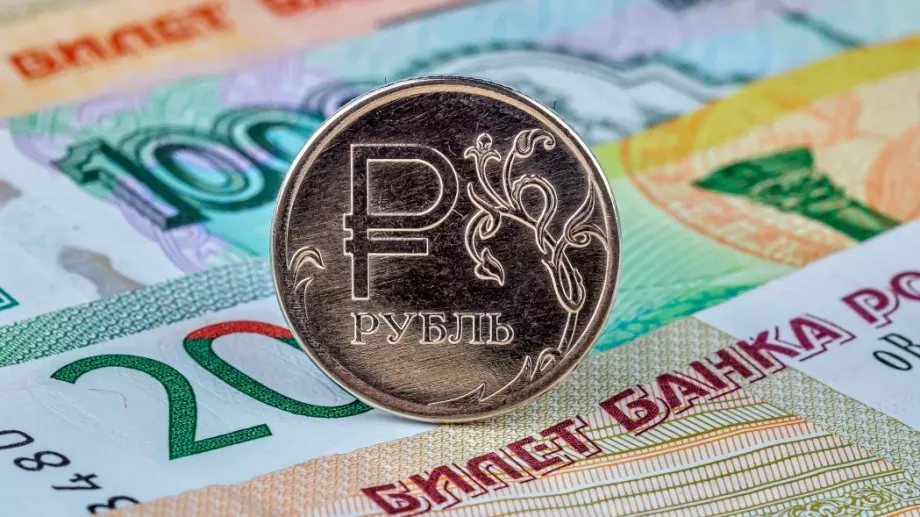 Банките в Русия вече превеждат пари в цифрови рубли