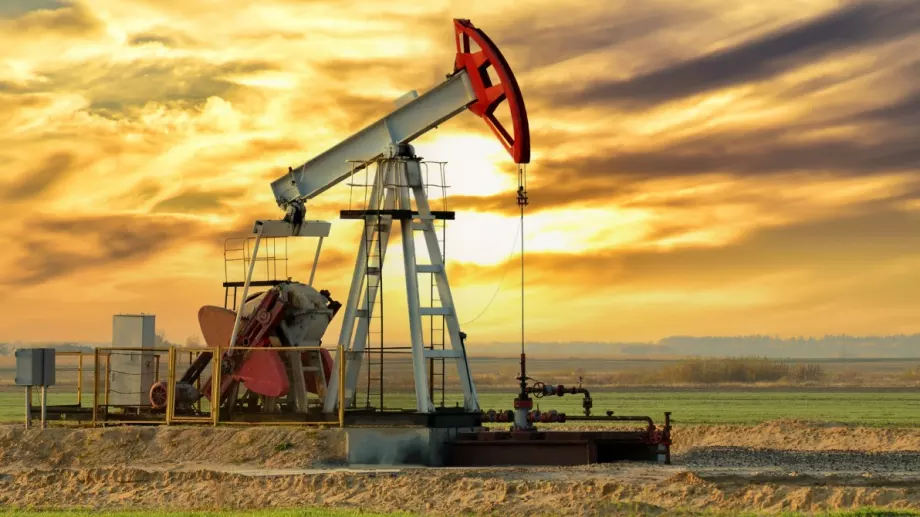 Цените на петрола се насочват към втори седмичен ръст