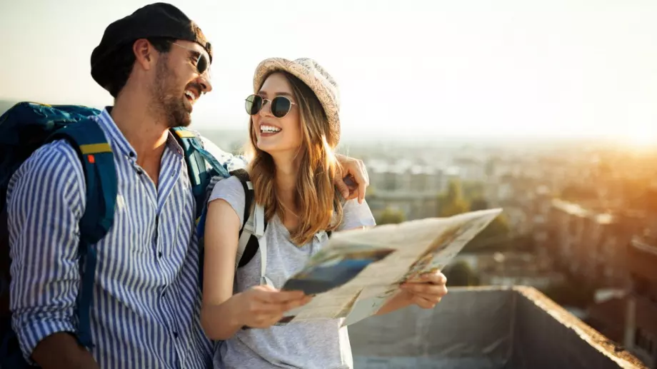 Израел възобновява приема на ваксинирани чуждестранни туристи от 9 януари