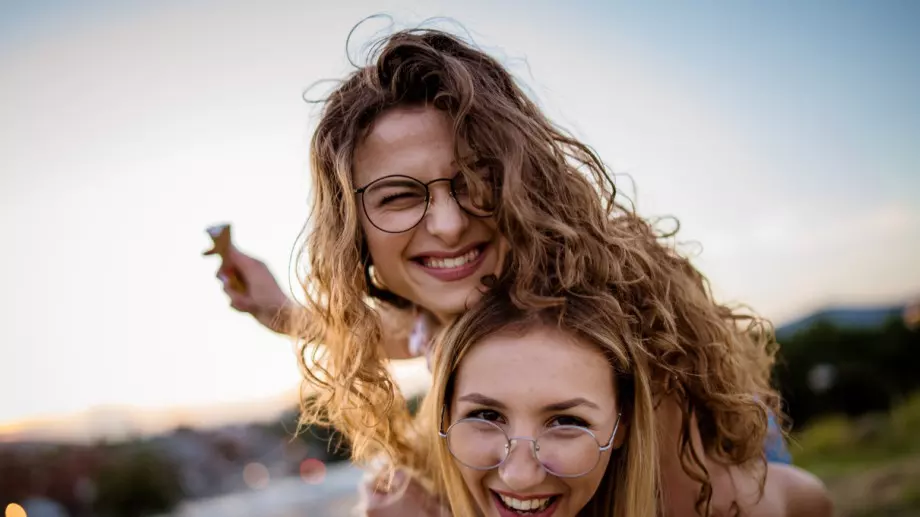 Защо хора от различни зодиакални знаци се появяват в живота ни?   