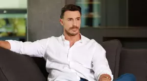 Това ли е новата половинка на Виктор Стоянов? (СНИМКА)