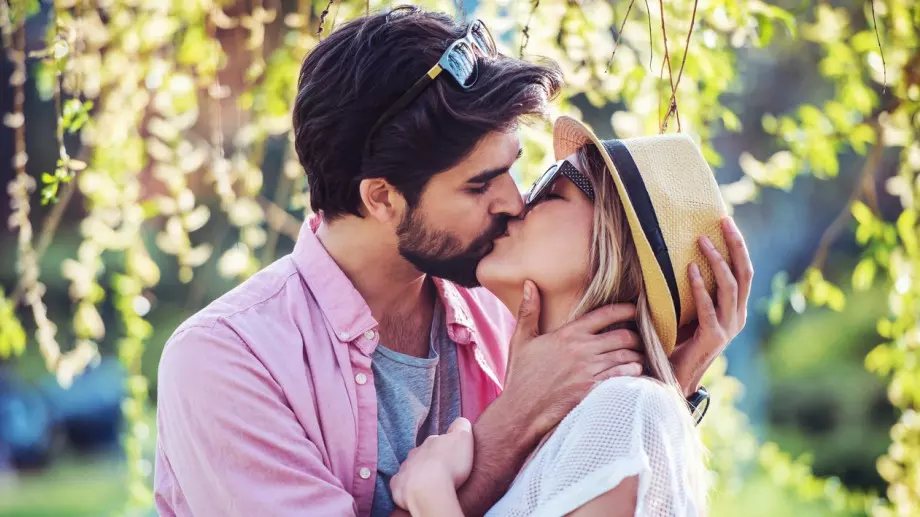 Любовно пожелание за 24 август според зодията      