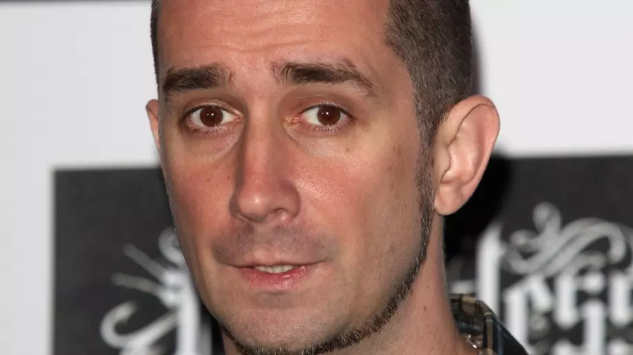 Барабанистът на The Offspring напуска групата заради отказ да се ваксинира