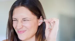 Цял живот си чистите ушите грешно, ето как е правилно