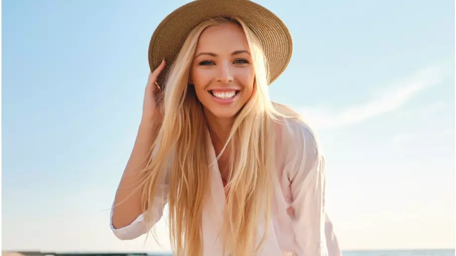 Тя обича силно, защото знае какво е чувството да ти разбият сърцето