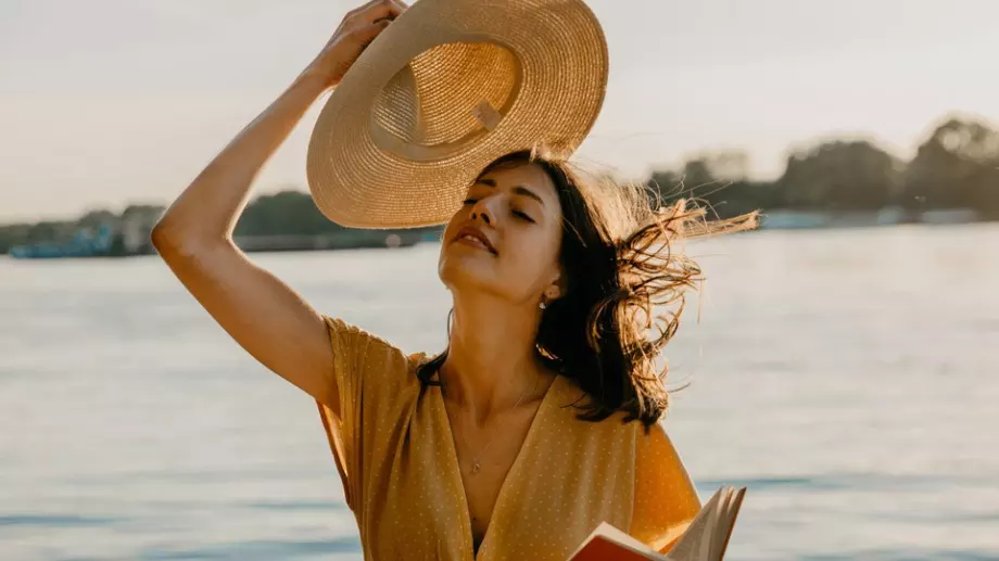 Защо е важно да променим грижата за косата си през лятото ⠀