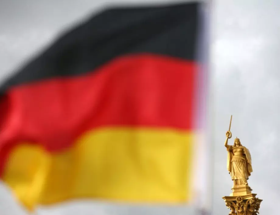Германия с над 100 000 новозаразени за денонощие 