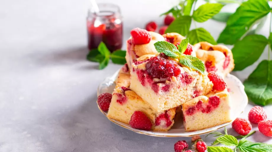 Кремчето с малини от списъка на баба, за което дълго ще говорите