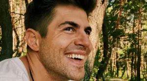 Секси: Иво Аръков се перчи с коремни плочки (СНИМКИ)