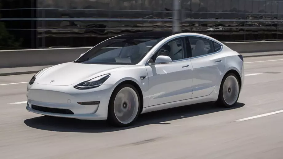 Tesla Model 3 се изкачи на върха по продажби в Европа
