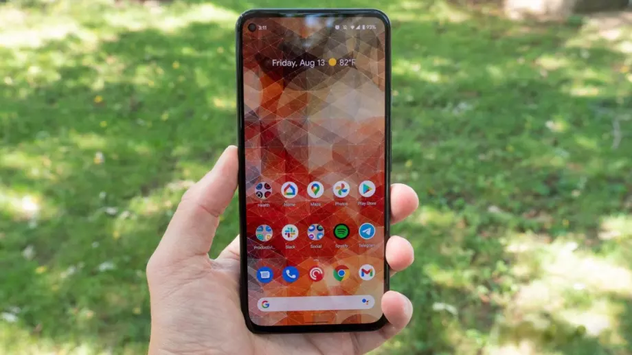 Google пусна Pixel 5a - новия си евтин смартфон