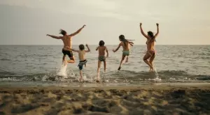 Над 23 000 ученици и учители са били на безплатна лятна почивка