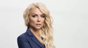 Оперираха Венета Райкова (СНИМКА)