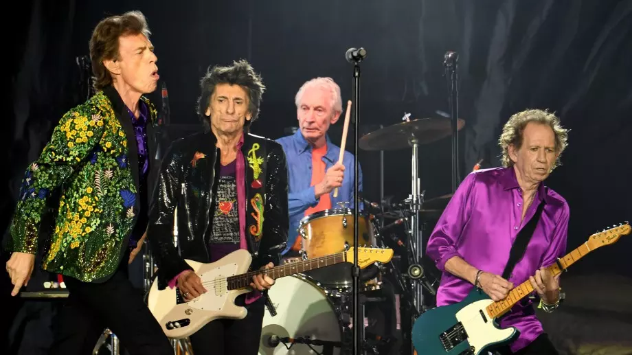Почина барабанистът на Rolling Stones