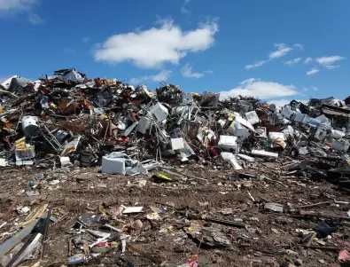 Община Благоевград най-после затвори опасно незаконно сметище след 20-годишно протакане