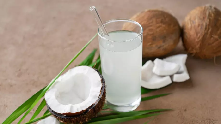 Пийте кокосова вода, за да отслабнете   