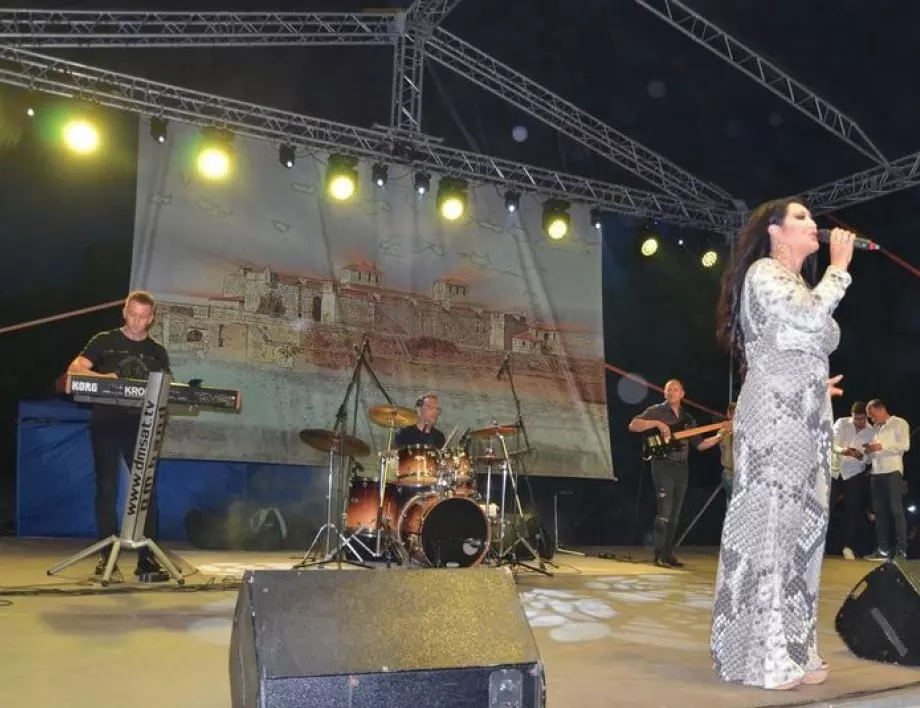 Драгана Миркович с грандиозен концерт на Видинския панаир