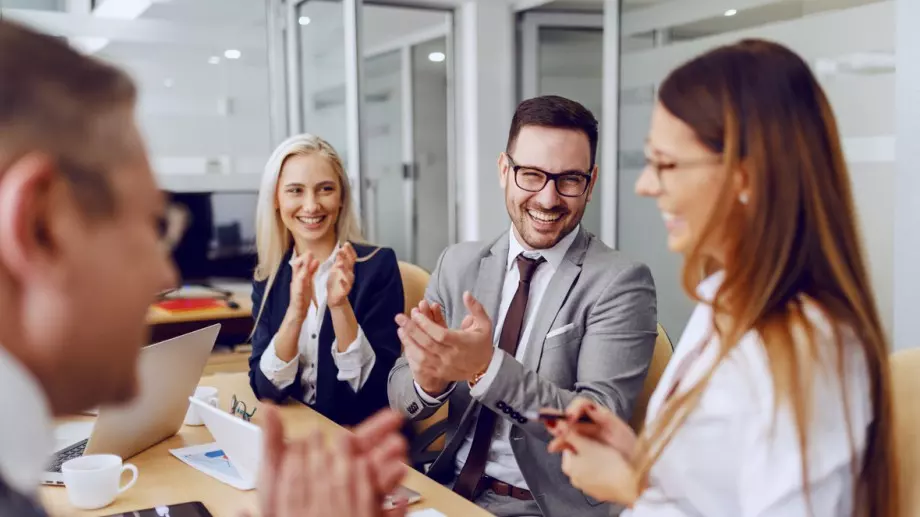 Зодиите, които постигат успех в кариерата след 40 години