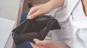 Ретроградният Меркурий ще остави тези зодии без пари през следващите 3 седмици 