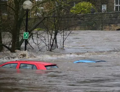 Извънредно положение в Ню Йорк заради жестоки наводнения (ВИДЕО)