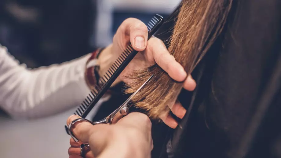 Есенен хороскоп за красота: Кога да се подстрижете и подмладите