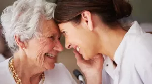 Мъдри съвети от възрастни жени към младите момичета   