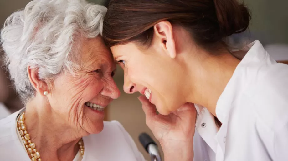 Мъдри съвети от възрастни жени към младите момичета   