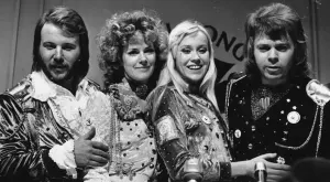 ABBA се завърна в британската класация за сингли 