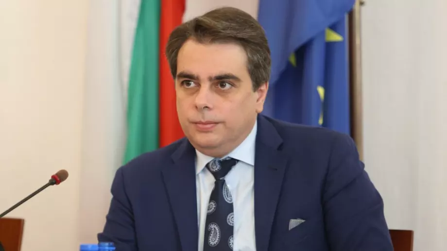 Иск за 250 000 лева: Асен Василев съди Тошко Йорданов за клевета