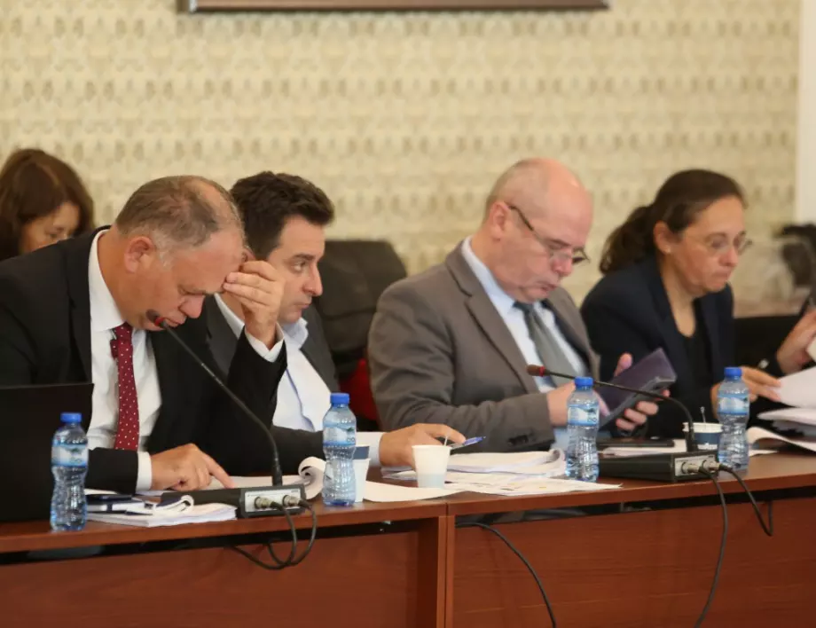 Въпреки съпротивата на Гешев: Бюджетна комисия прие допълнителни 20 млн. лв. за БАН от ВСС 
