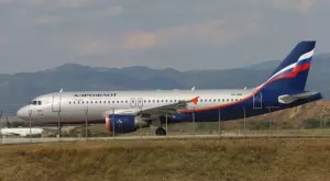 Санкциите удариха и авиокомпаниите: Русия разглобява самолети за части