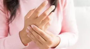 Лекар: Ето кога треперенето на ръцете е повод за безпокойство